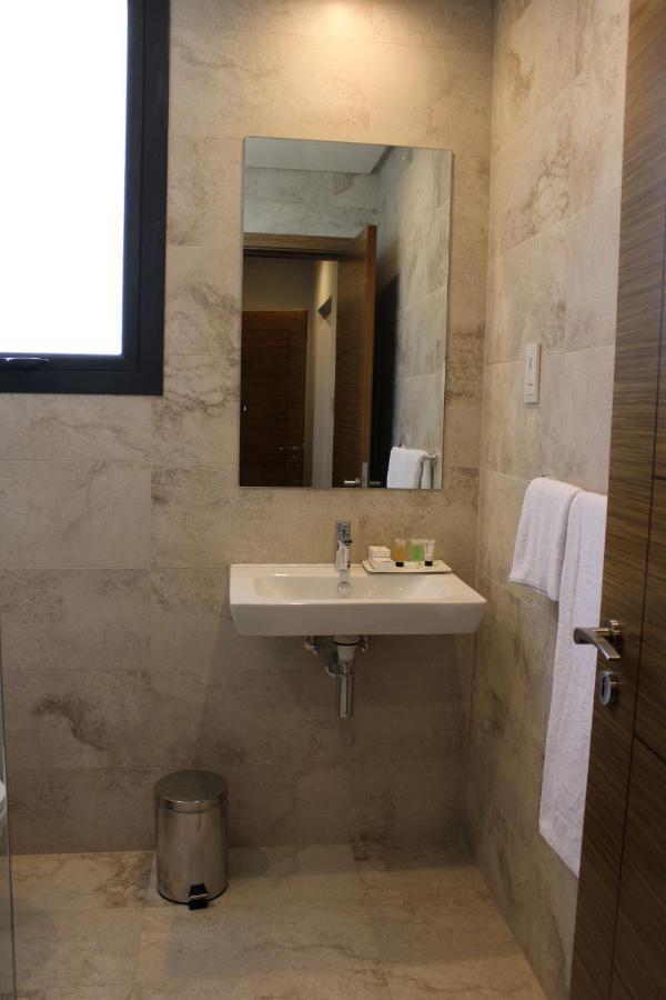 Seino Suites Μανάμα Εξωτερικό φωτογραφία
